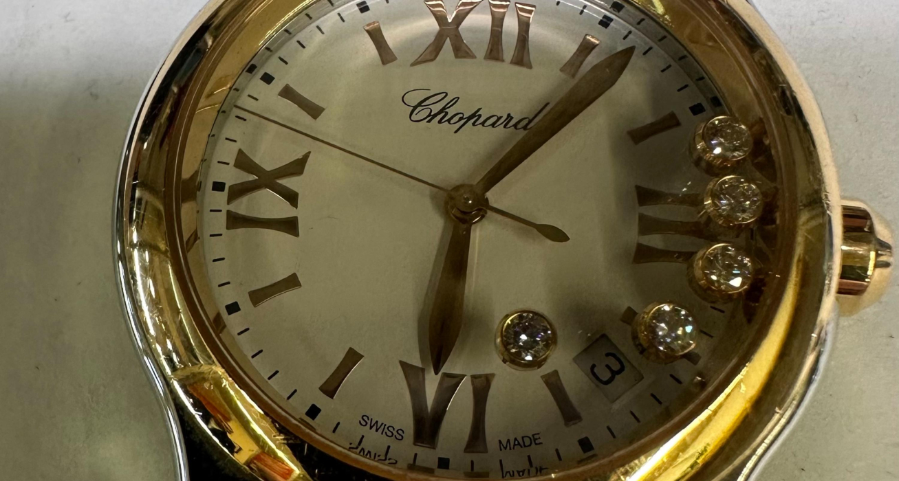 Замена батарейки в часах Chopard 03.04.23