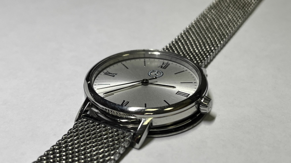 Замена стекла в часах Mercedes Benz 02.11.22