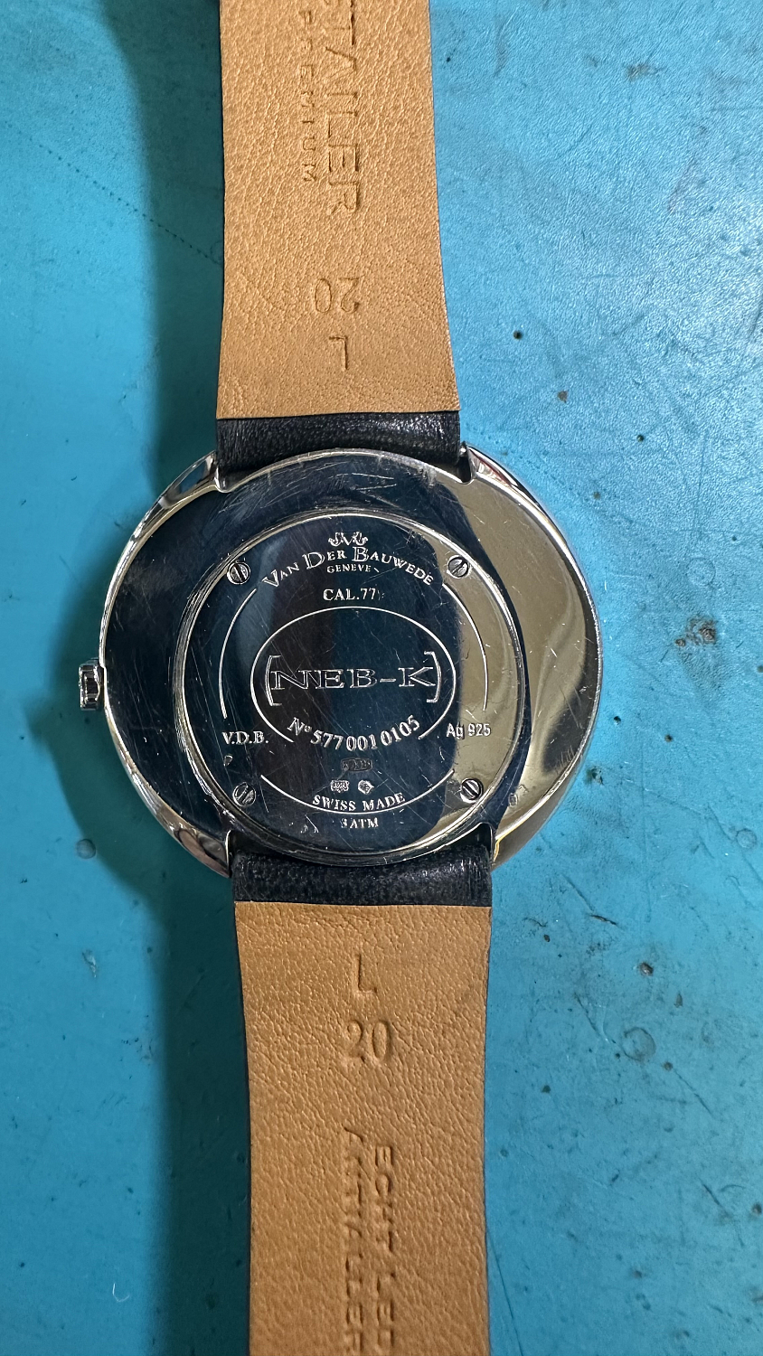 Замена батарейки Van Der Bauwede 15.03.23