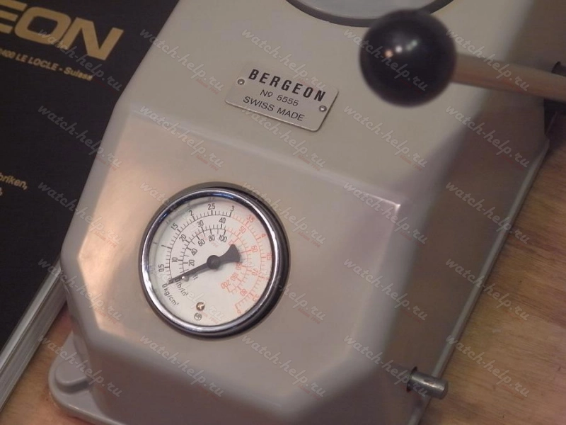 Мокрый тест корпуса часов от Bergeon